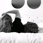 Lily Dragon - OnlyFans Creator