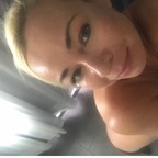 Julia - OnlyFans Creator