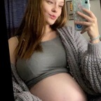 Leila Bond - OnlyFans Creator