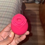 She like raw dick - OnlyFans Creator