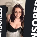 L - OnlyFans Creator