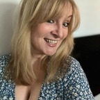 The Curvy StepMom - OnlyFans Creator