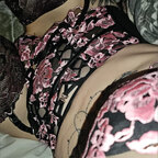 Naughty girl 👀 - OnlyFans Creator