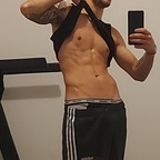 Simone - OnlyFans Creator