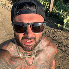 Risky - OnlyFans Creator