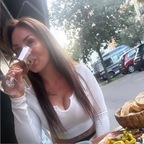 Julie Secret - OnlyFans Creator