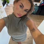 Julia - OnlyFans Creator