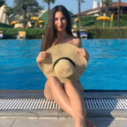 Julia - OnlyFans Creator