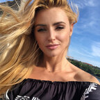 Roxy Adams - OnlyFans Creator