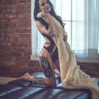 NaughtyOni - OnlyFans Creator