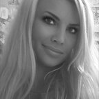 Angie Lexx - OnlyFans Creator