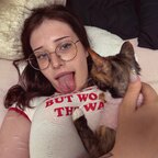 Mira - OnlyFans Creator