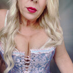 GlamGran - OnlyFans Creator