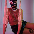 Suzy Kink - OnlyFans Creator